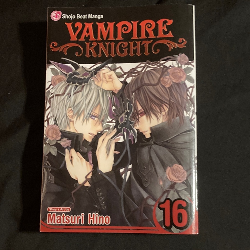 Vampire Knight Manga Volume 16
